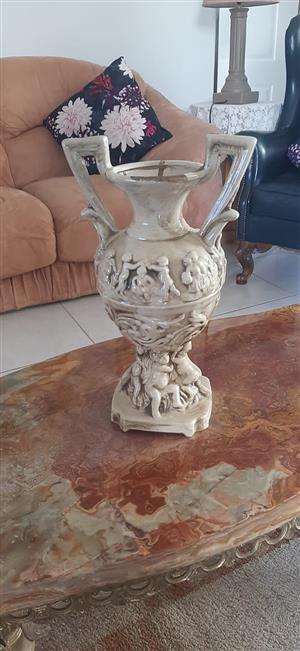 Italian Capodimonte Urn