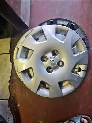 Hyundai i20 original wheel caps size 15 aset