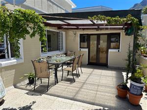 Apartment Rental Monthly in Newlands