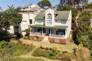 Luxury family home with breathtaking sea views in Freeland Park