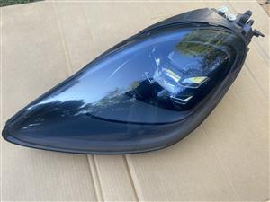 2023 PORSCHE CAYENNE GTS COUPE FULL LED HEADLIGHT LEFT SIDE FOR SALE.IN PRISTINE