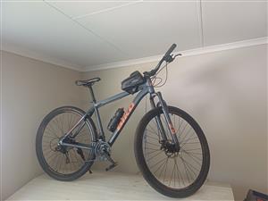 Mountain bike for sale 