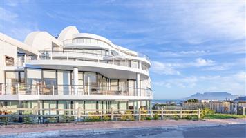 Executive apartment in Bloubergstrand Village