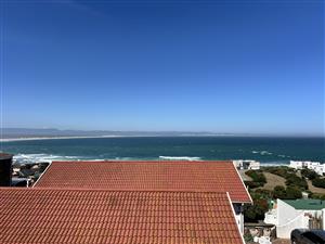 Contemporary Home with flatlet and Exceptional Sea Views