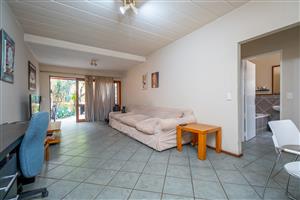 Ground Floor Opportunity in Inyati Sands, Douglasdale.