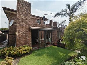 Exclusive Facebrick Duplex Townhouse Claerhout Singel, Sasolburg