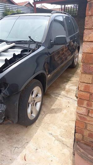 Bmw x5 e53 stripping for spares
