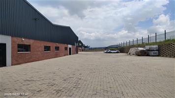 1094m2  Warehouse  - TO LEASE