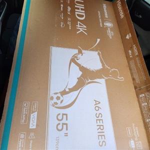 55" Hisense frameless smart tv with box (almost new)