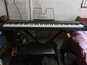  Roland RD-150 piano