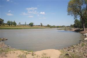 Farm For Sale in Vischgat