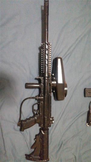 For Sale 2 Paintball guns Excellent condition.