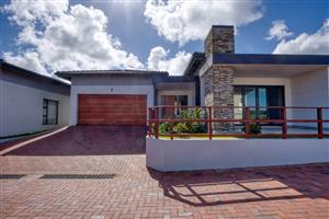 Stunning Modern Simplex in Palm Lakes Estate