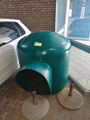XL Accelerate Design Igloo Dog Kennel