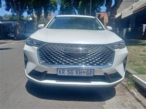 2022 Haval H6 2.0 GDiT Automatic Petrol White 41000KM Leather seat.