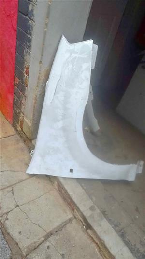 NISSAN NP 200 FENDER