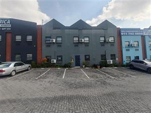 Strijdom Park 662m² Warehouse/Office Unit To Let – Available Immediately