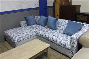 L-shape couch S05713