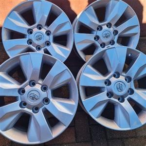 TOYOTA HILUX GD6 OEM 17INCH MAGS 