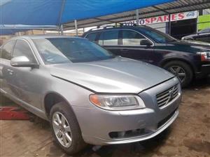 VOLVO SPARES FOR SALE (DELIVERY AVAILABLE NATIONALLY) 