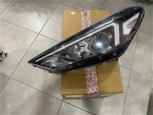 2020 HYUNDAI TUCSON LED HEADLIGHT LEFT SIDE FOR SALE. IN EXCELLENT CONDITION