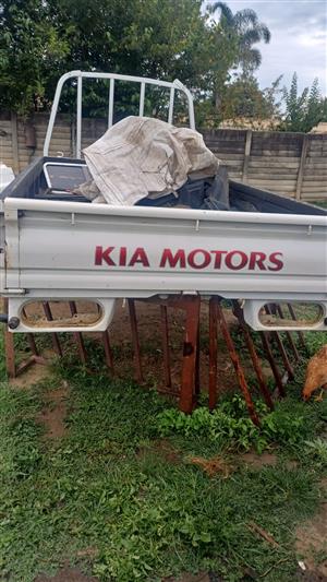 Kia loading bin