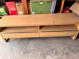 LIGHT WOODEN TV CABINET