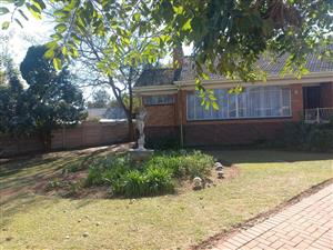 House For Sale in Lyttelton Manor