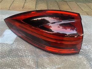 2017 PORSCHE CAYENNE OUTER LED TAIL LIGHT LEFT SIDE FOR SALE.
