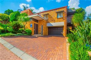 House For Sale in Constantia Kloof