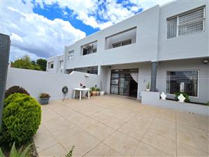 Cluster For Sale in Glenvista