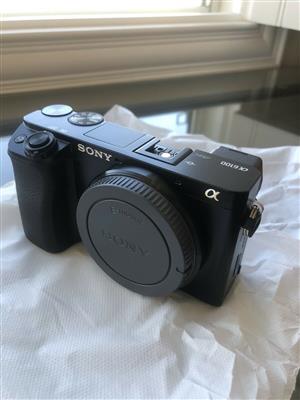 Sony Alpha A6100 Body Only Kit with 669 shutter count
