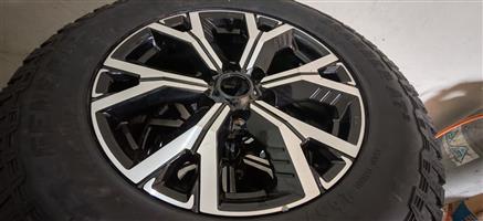 18" Isuzu V-Cross/X-Rider OEM mag with brand new 265/60/18 General Grabber A/T3 