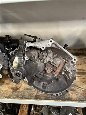 Peugeot 206 1.4 Manual Gearbox for sale (KFW)