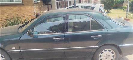 W203 C200  benz