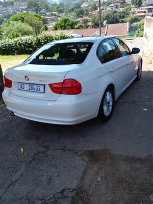BMW 320i LCi E90 Man Petrol