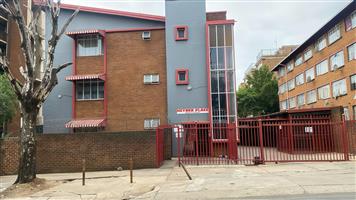 Apartment For Sale in Sunnyside
