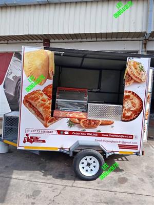 Mobile kitchen trailers