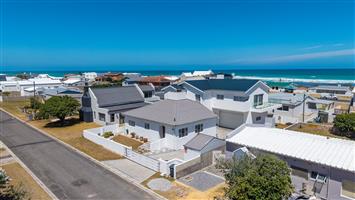 Coastal Character Meets Modern Living in L’Agulhas