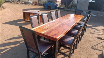 10 sitplek tafel alleen R8950. Stoele R1350 elk
