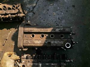 Honda B18 cylinder head