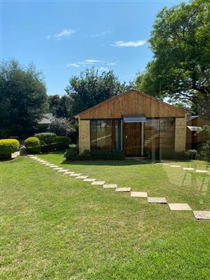 Garden Cottage Rental Monthly in Kelvin