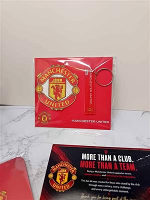 Manchester United Fan Set  Patch + Keychain