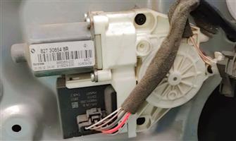 RENAULT MEGANE. DCI  RIGHT REAR WINDOW MECHANISM 