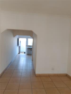 2 Bedroom Unit To Let