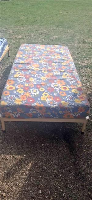 Steel single bed