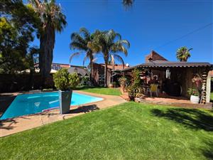 House For Sale in Royldene