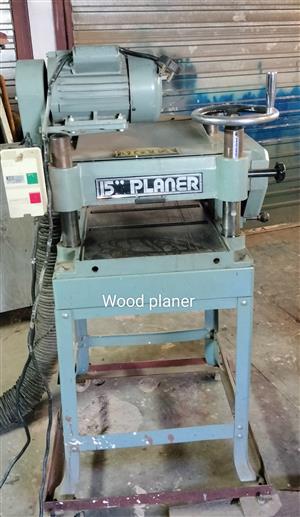 15" Floor-Standing Electric Wood Planer & Dust Extractor – Good Condit