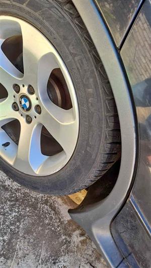Bmw 19 inch tyre 285/45/19