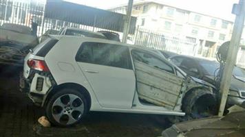 GOLF 7 TSI STRIPPING FOR SPARES. 